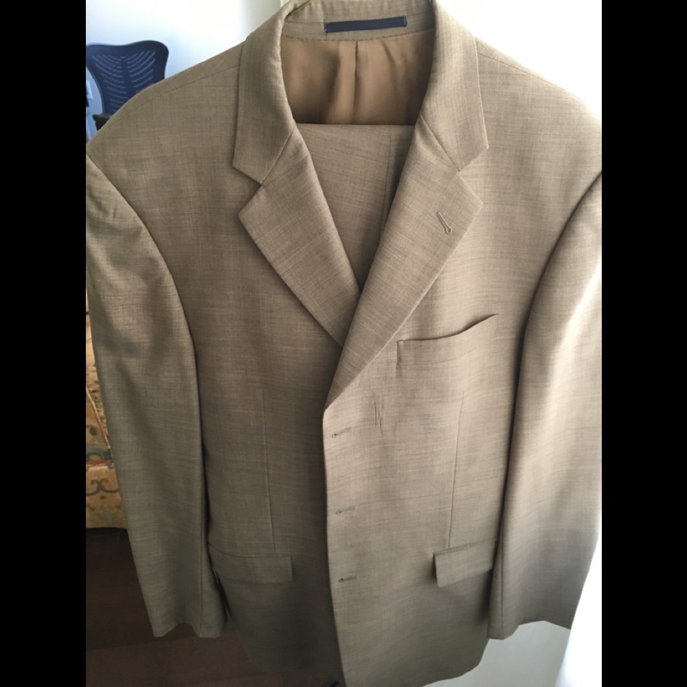 Men’s Burberry suit